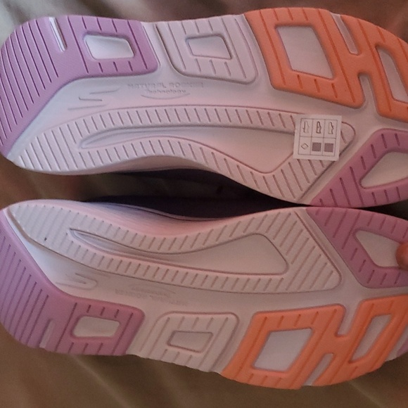 Performance Max Cushioning Elite 20 Superior Stride Womens Sneaker - Picture 11 of 11